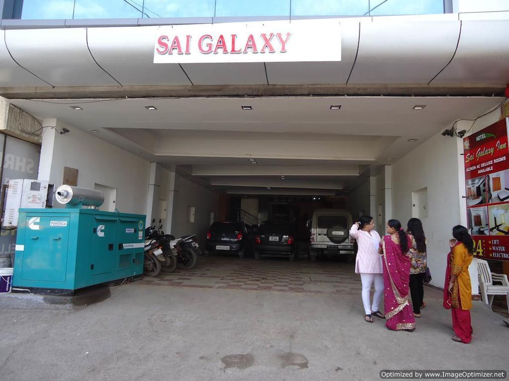 Hotel Sai Galaxy Inn Shirdi Extérieur photo