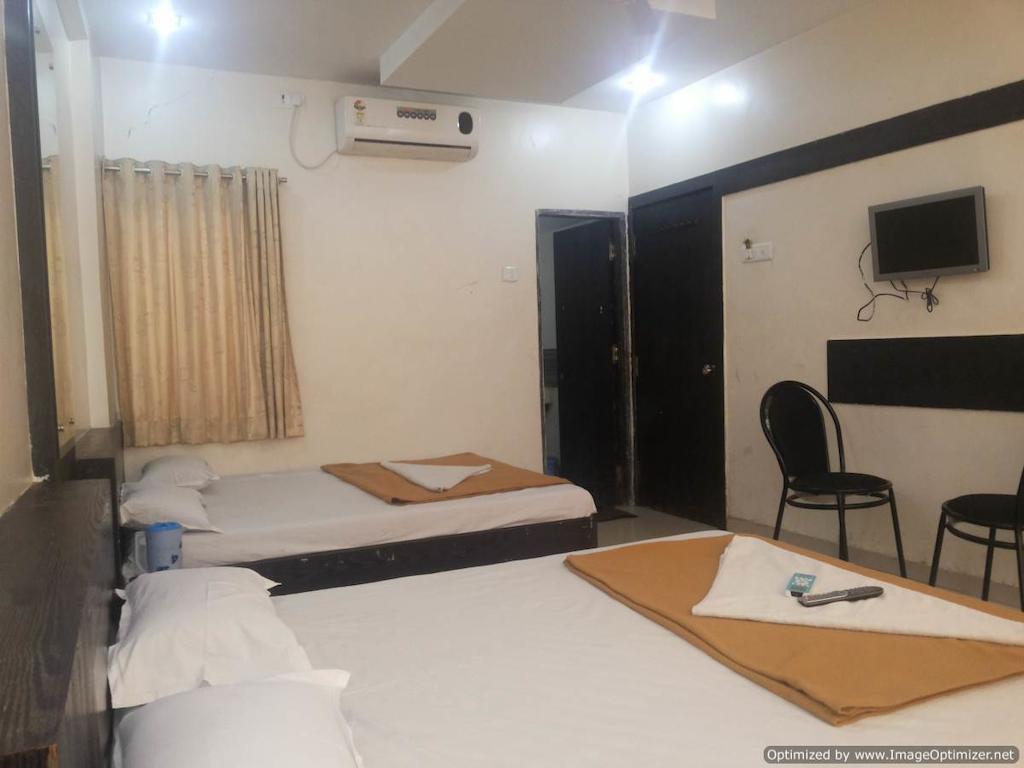 Hotel Sai Galaxy Inn Shirdi Chambre photo